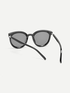 Plain Frame Flat Lens Sunglasses