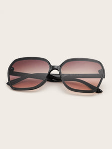 Plain Frame Tinted Lens Sunglasses