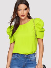 Load image into Gallery viewer, Button Keyhole Back Puff Sleeve Top