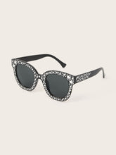 Load image into Gallery viewer, Rhinestone Star Decor Flat Lens Sunglasses With Case