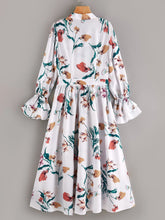 Load image into Gallery viewer, 70s Floral Tie Neck Flounce Sleeve Dress