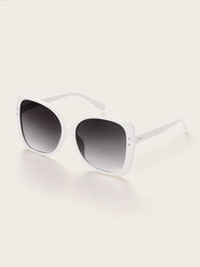 Rivet Decor Flat Lens Sunglasses