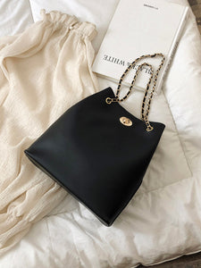 Twist Lock Tote Bag With Chain Strap