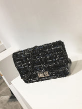 Load image into Gallery viewer, Tweed Crossbody Chain Bag