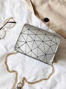 Geometric Print Chain Crossbody Bag