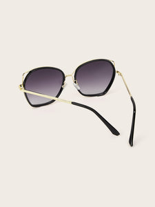 Metal Frame Flat Lens Sunglasses With Case