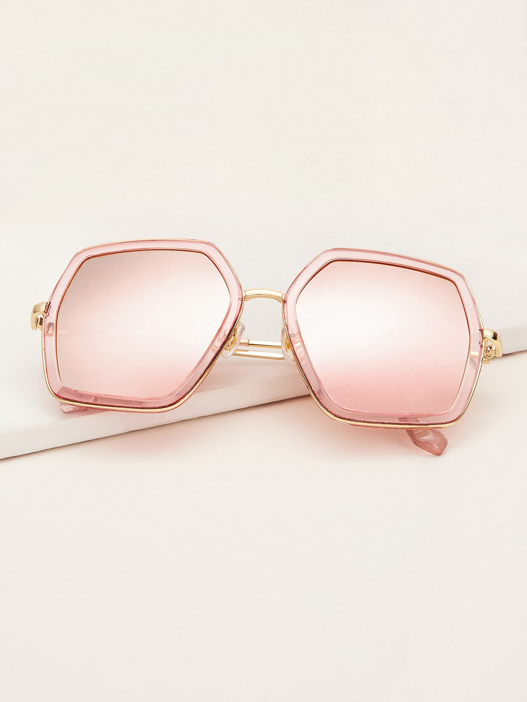 Irregular Metal Frame Tinted Lens Sunglasses