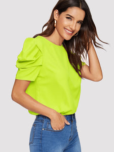 Button Keyhole Back Puff Sleeve Top