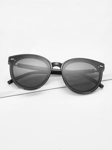 Plain Frame Flat Lens Sunglasses