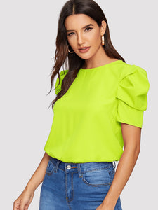 Button Keyhole Back Puff Sleeve Top