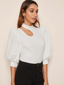 Cutout Detail Puff Sleeve Solid Top