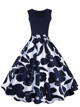 Load image into Gallery viewer, 50s Floral Print Circle Dress