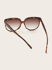 Tortoiseshell Pattern Flat Lens Sunglasses