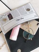 Load image into Gallery viewer, Letter Print Flap Chain Bag