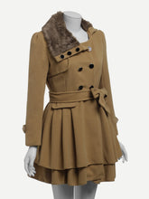 Load image into Gallery viewer, Contrast Faux Fur Collar Double Layered Hem Coat