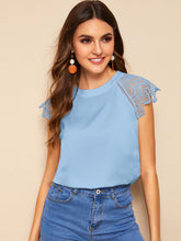 Load image into Gallery viewer, Contrast Lace Cuff Keyhole Back Blouse