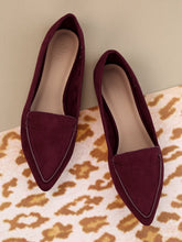 Load image into Gallery viewer, Leopard Stitch Pointed Flats