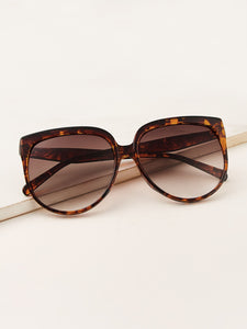 Tortoiseshell Pattern Flat Lens Sunglasses