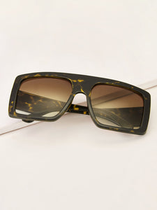 Tortoiseshell Frame Flat Top Shield Sunglasses With Case